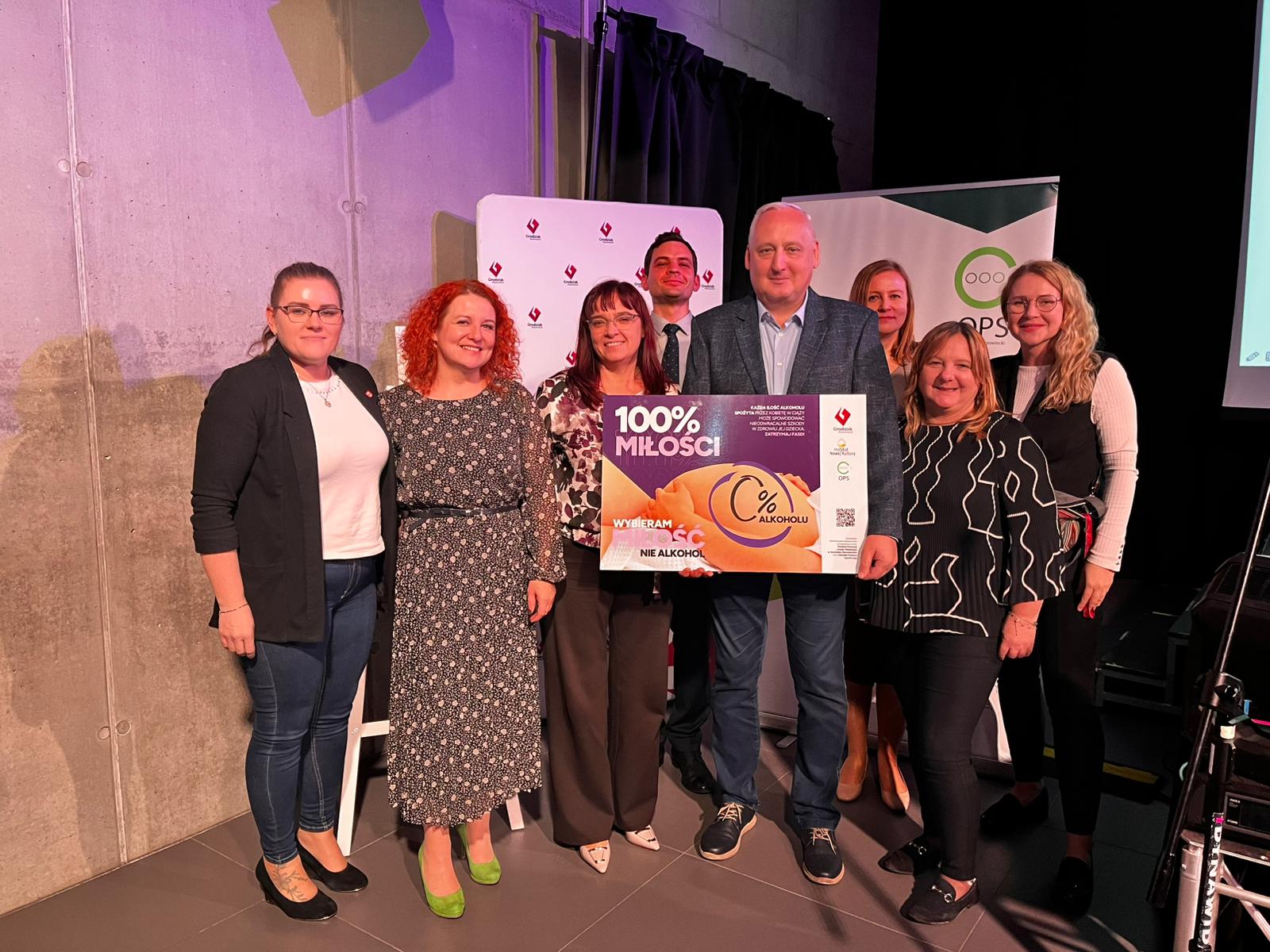 Kampania informacyjno-edukacyjna „100% miłości, 0% alkoholu – wybieram miłość, nie alkohol” w Grodzisku Mazowieckim