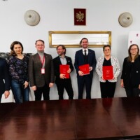 Podpisanie umowy na opracowanie projektu parkingu podziemnego z funkcją schronienia ludności cywilnej