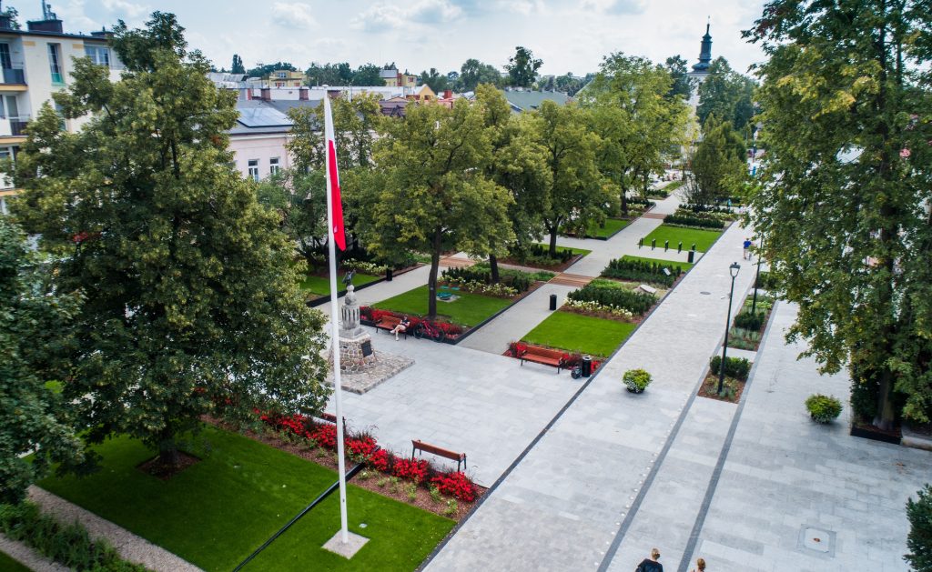 Plac Wolności w Grodzisku Mazowieckim po rewitalizacji