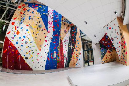 Ścianka wspinaczkowa w Hali Widowiskowo Sportowej w Grodzisku Mazowieckim